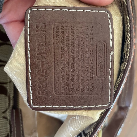 Coach purse - Picture 7 of 7